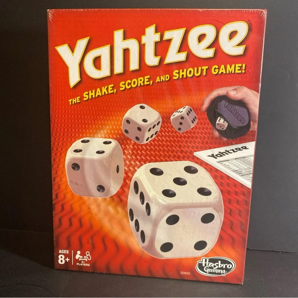 Hasbro Gaming Yahtzee Classic Dice Game Family Fun for Kids and Adults Ages 8+‎